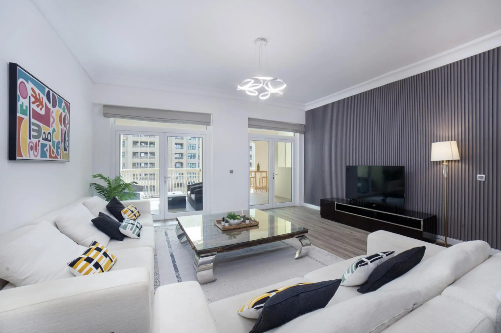 2BR on Palm Jumeirah With Beach and Complimentary Golf
