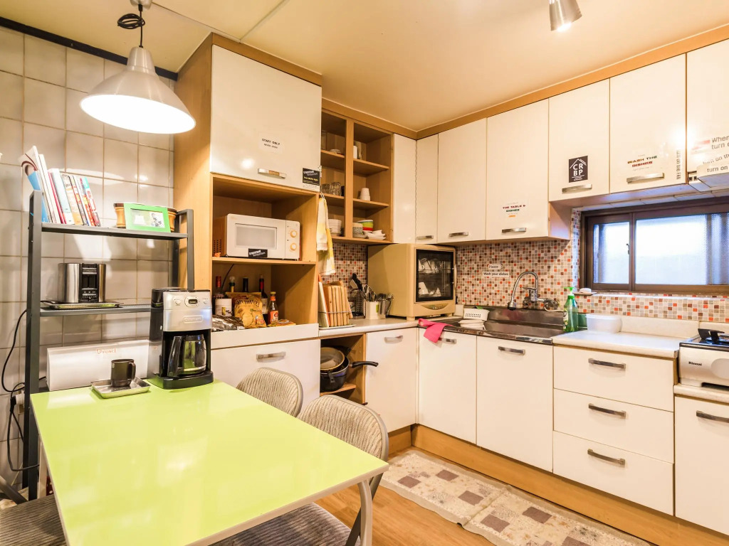 Bunk Backpackers Guesthouse