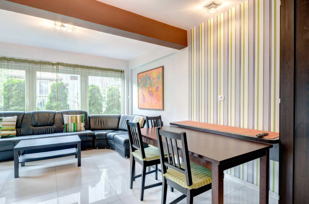 Sunrise apartments close to the beach & by Noclegi Renters