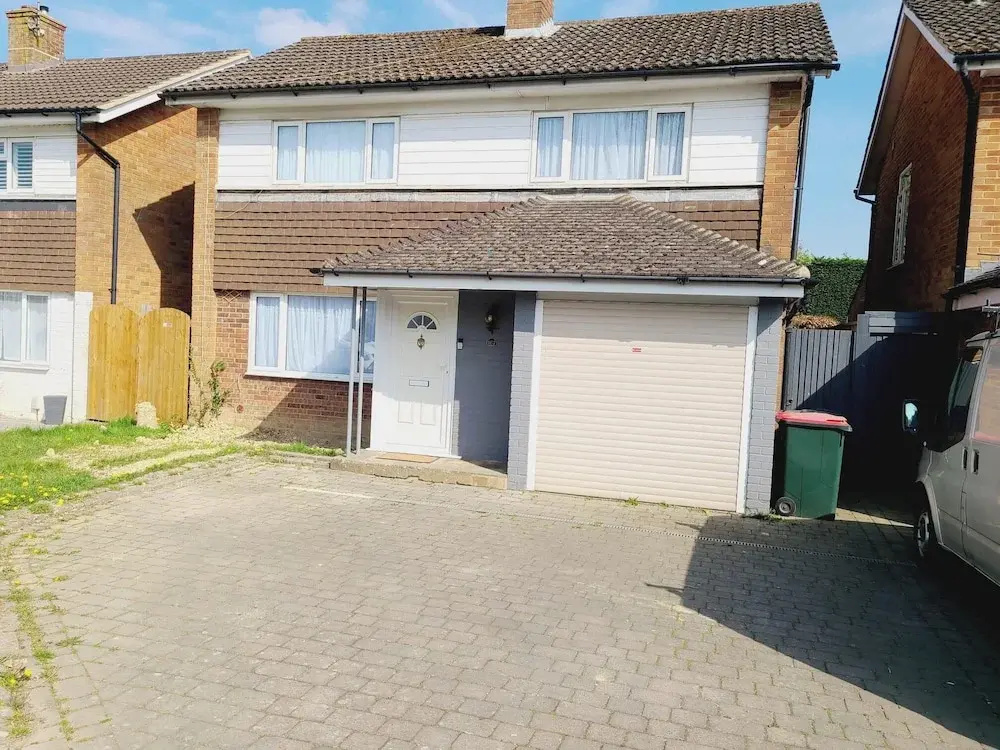 Rusper Retreat - Spacious Home Near Gatwick