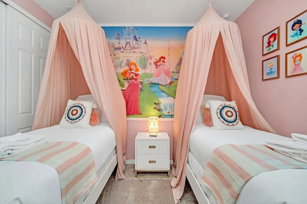 Amazing Game Room, Harry Potter, Mickey & Princess Room. All new Decor! #7sl1621