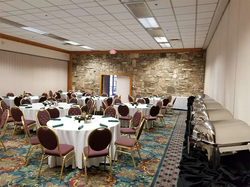 Inn of the Hills Hotel and Conference Center