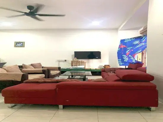 OYO Home 90966 Family Homestay ( Botani Ipoh)