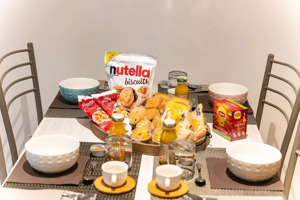 Carrara Deluxe Home