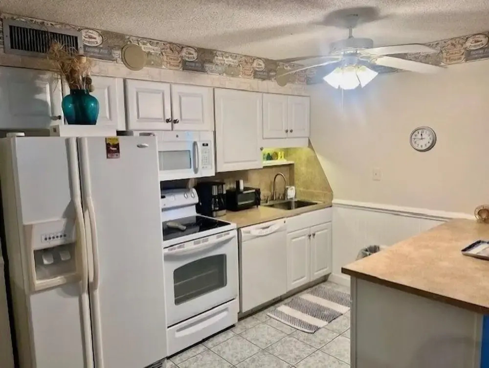 Royal Garden Resort 505 2 Bedroom Condo by RedAwning