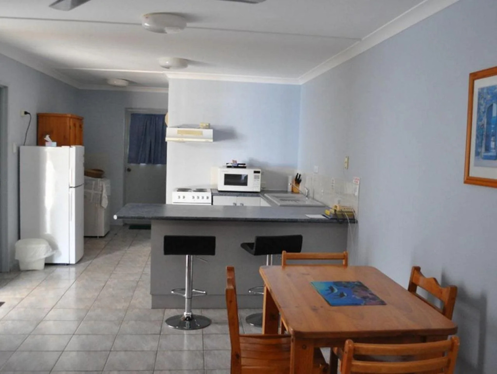 Palm Valley Motel & Self-contained Holiday Units