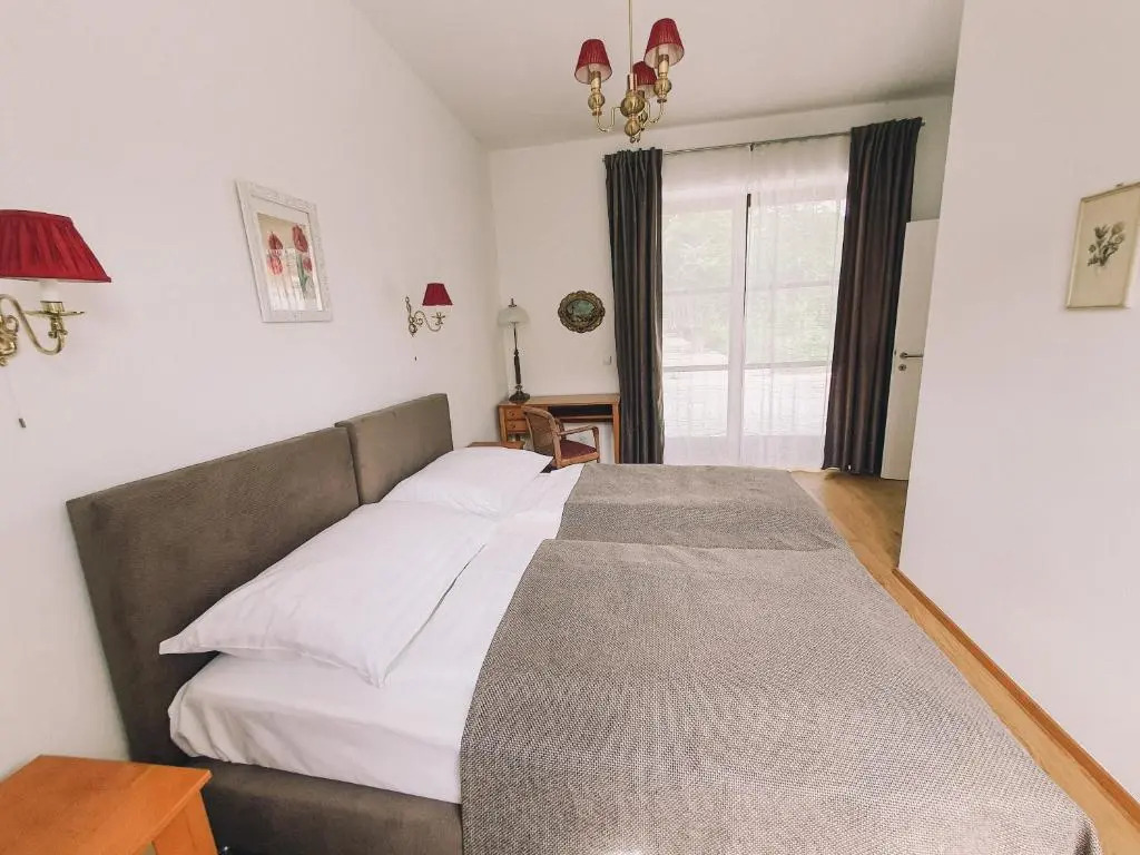 Villa Musik - apartments in historical Villa , Baden