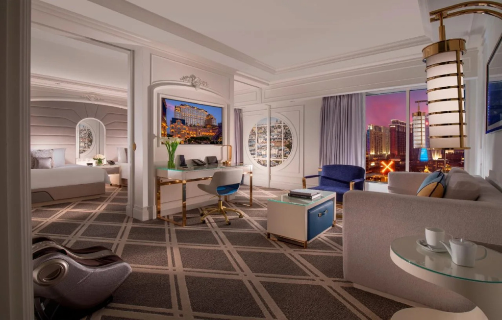 The Parisian Macao