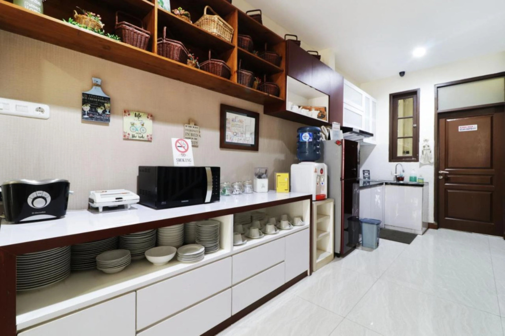Jayagiri Guesthouse By Belgareti