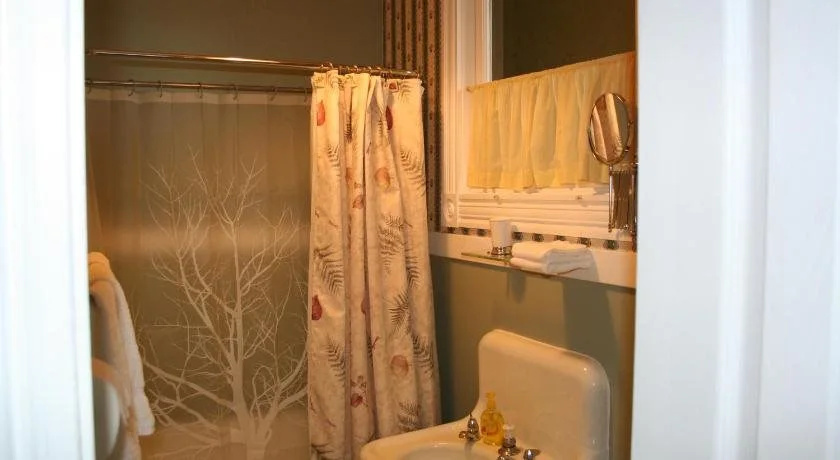 Sackville Bed & Breakfast