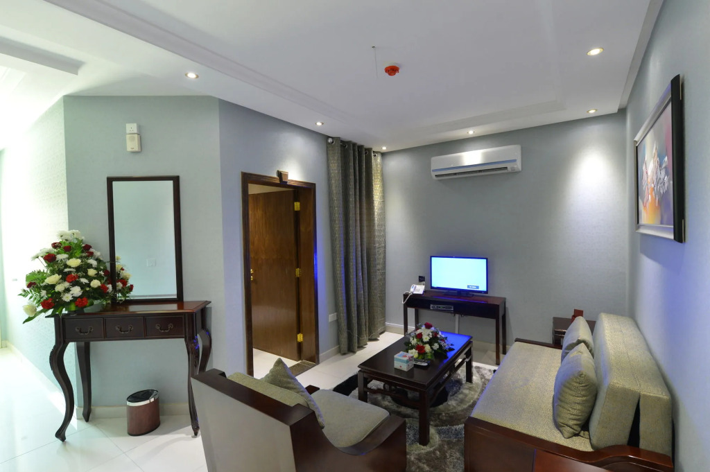 Lafontaine AlShrooq Suites