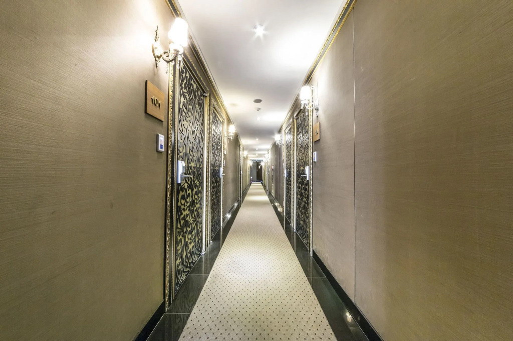 Demian Hotel