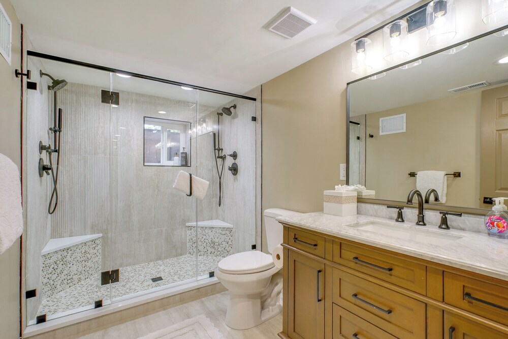 Walk to Cabriolet Lift! 3,600-sq-ft Family Home