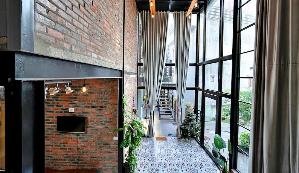 Private Room in Halong City Center - HANZ Almor2