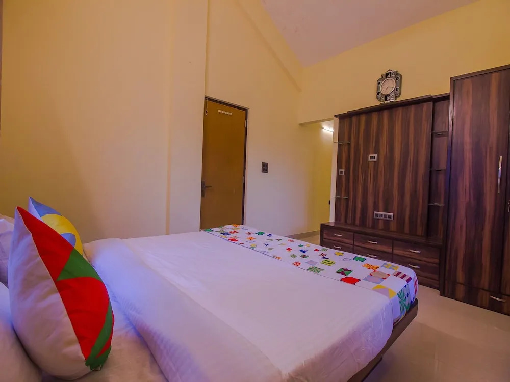 OYO 17112 Home Traditional 2BHK Mandrem
