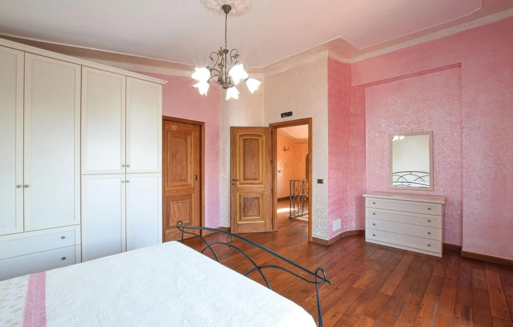 Stunning Home In Saline Ioniche