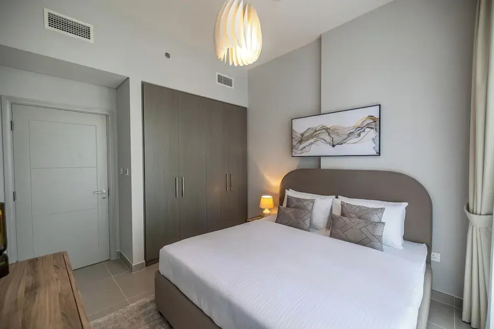HomesGetaway-ForteDowntown 3BR MaidsRoom