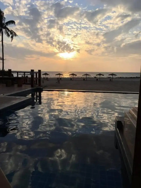 Ngapali Win Hotel