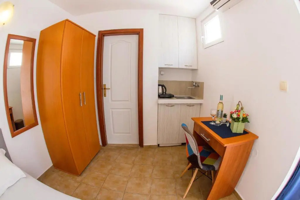 Fisherman House Apartments