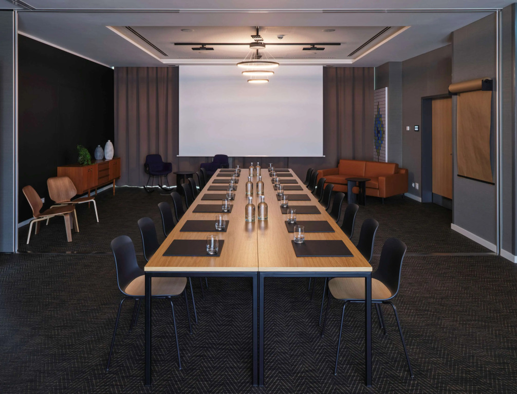 Adina Apartment Hotel Cologne