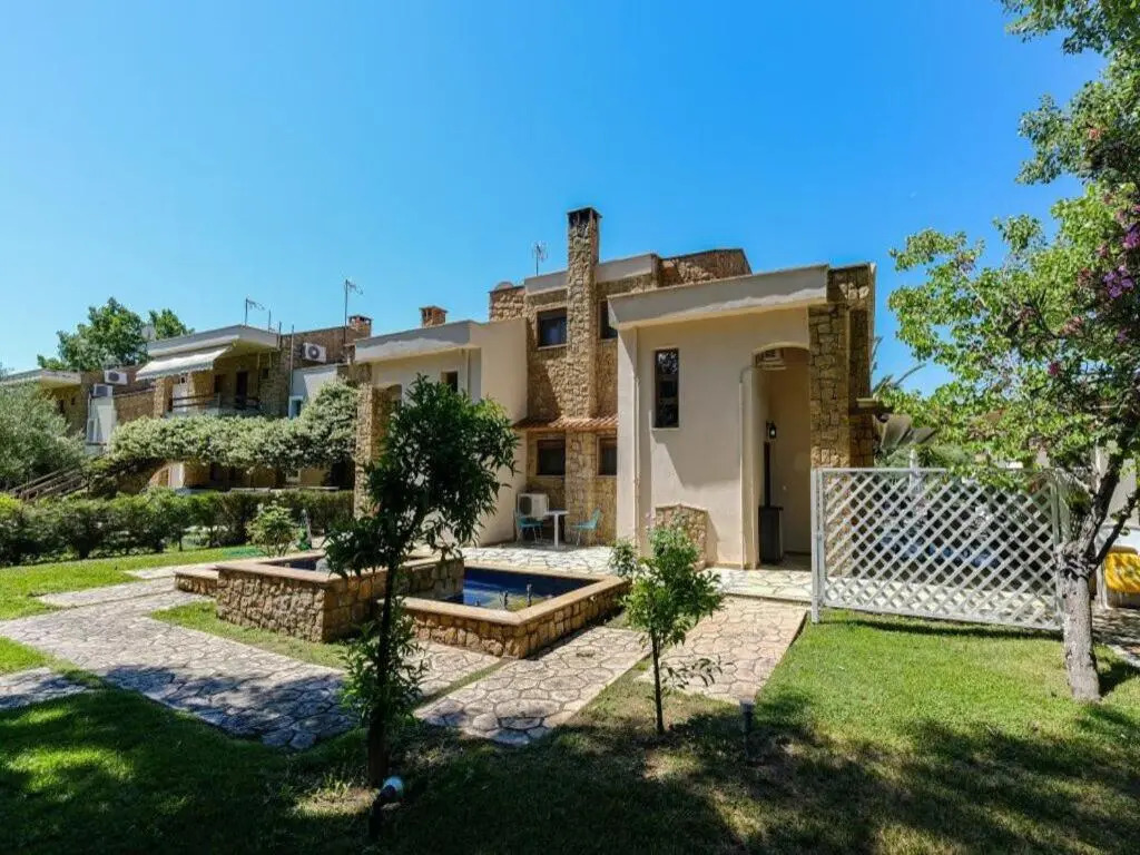 Escape to Paradise - Experience Luxury and Serenity at Villa Elina in Sithonia