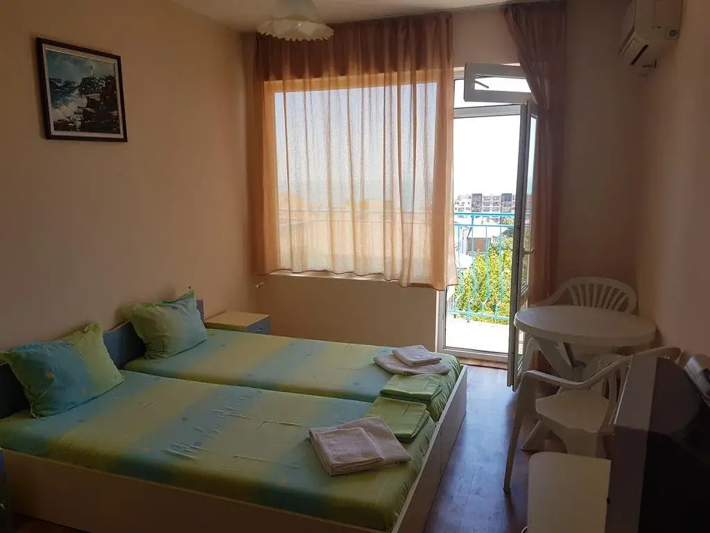 Brilliantin Guest House