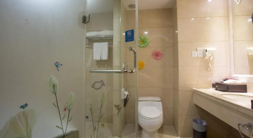 Huatian Hotel