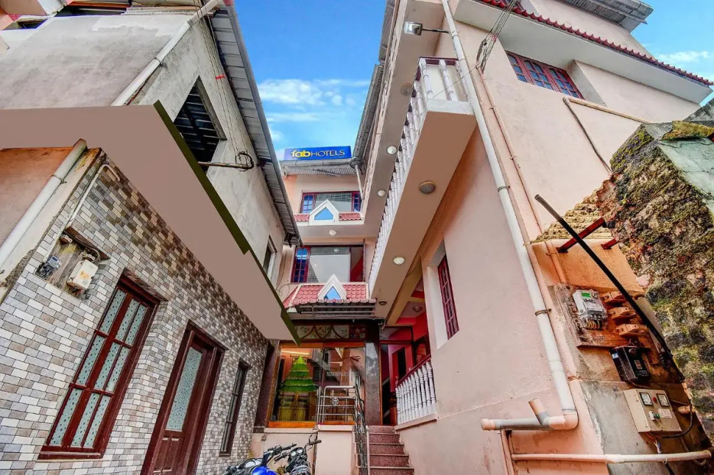 FabHotel KS Thayagam Residency