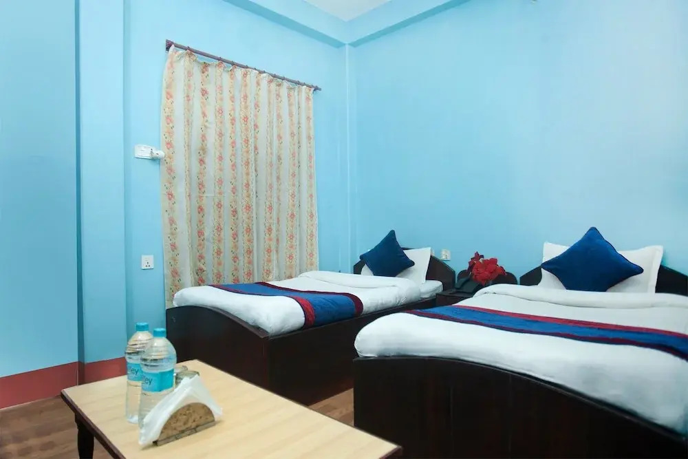 OYO 335 Hotel Nayaram