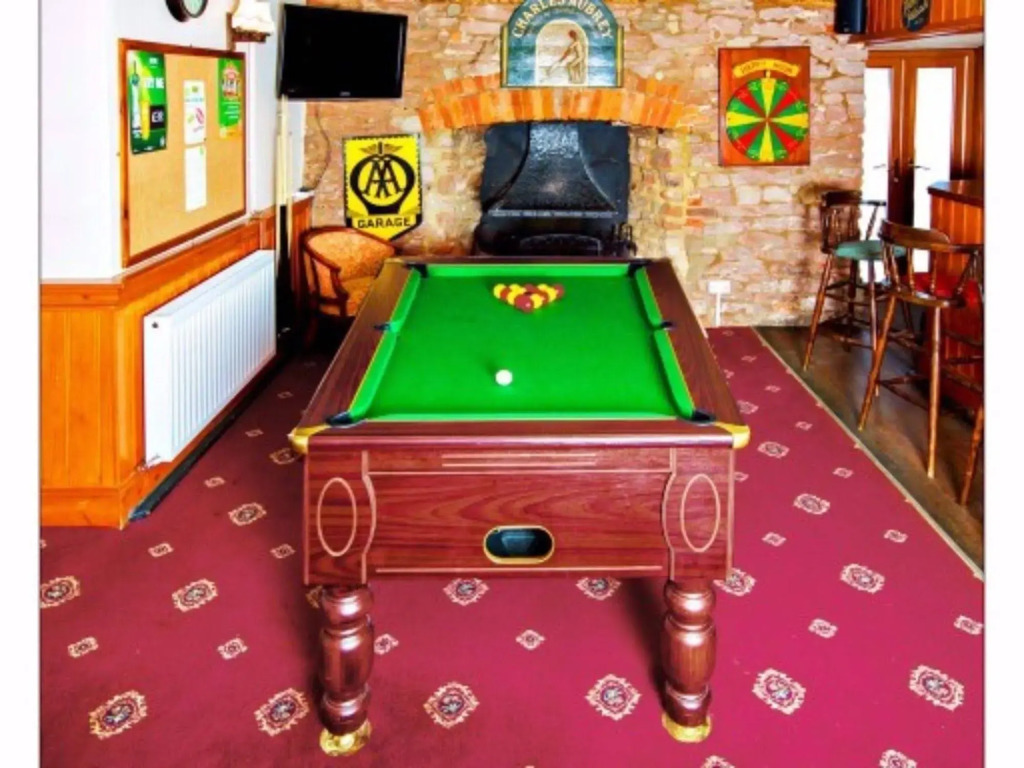Harewood End Inn