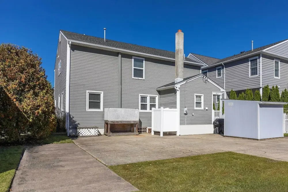 Breezy Ocean City Home: Walk to Beach + Boardwalk!