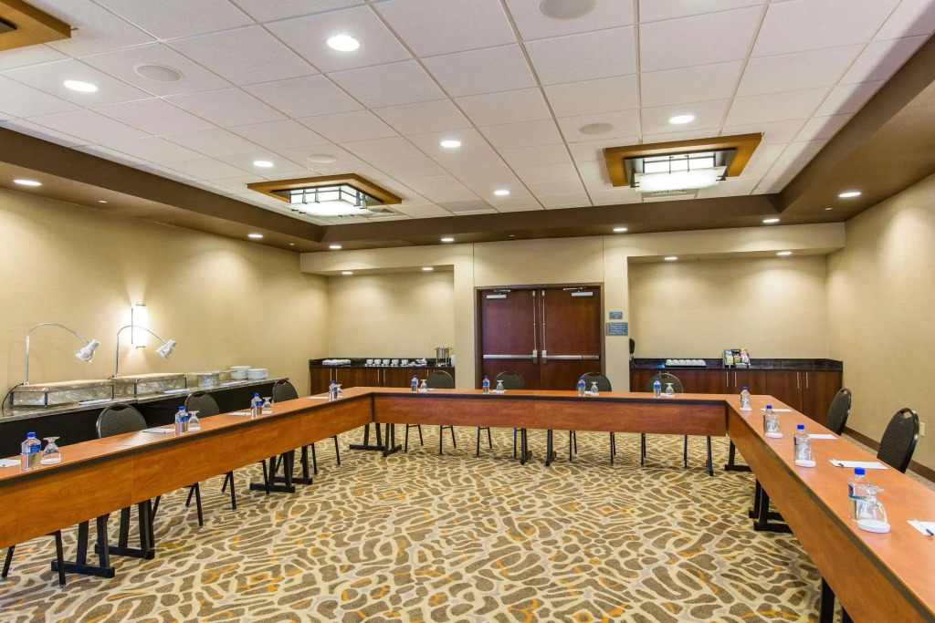 Cambria Hotel Plano - Frisco