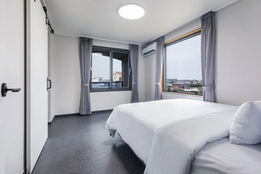 Aewol stay in jeju