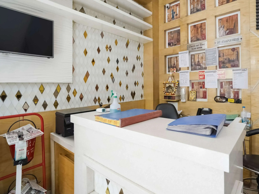 Oyo 79847 Collection O Hotel LS