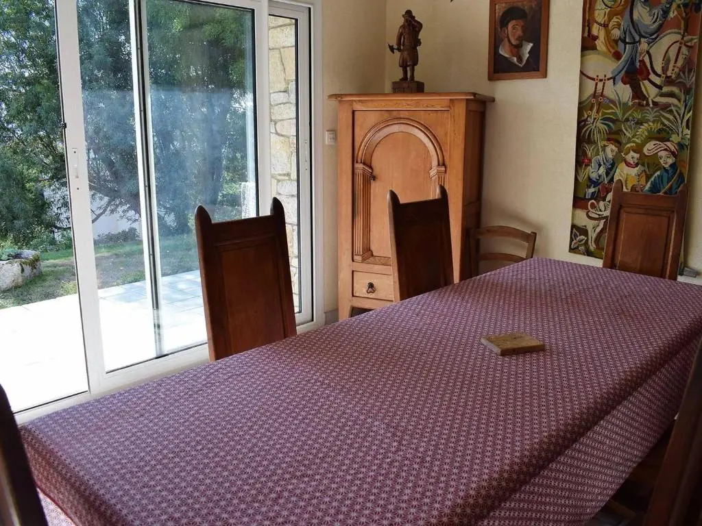 Grande maison à Trébeurden avec WIFI, vue mer, jardin et BBQ, 900m de la plage, 9 pers - FR-1-368-147