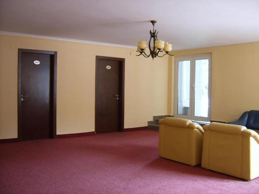 ADIS Holiday Inn Hotel