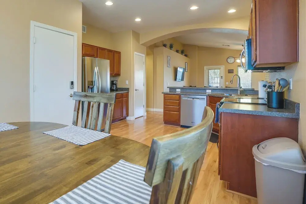 Bright Peoria Home w/ Gas Grill & Fire Pit!