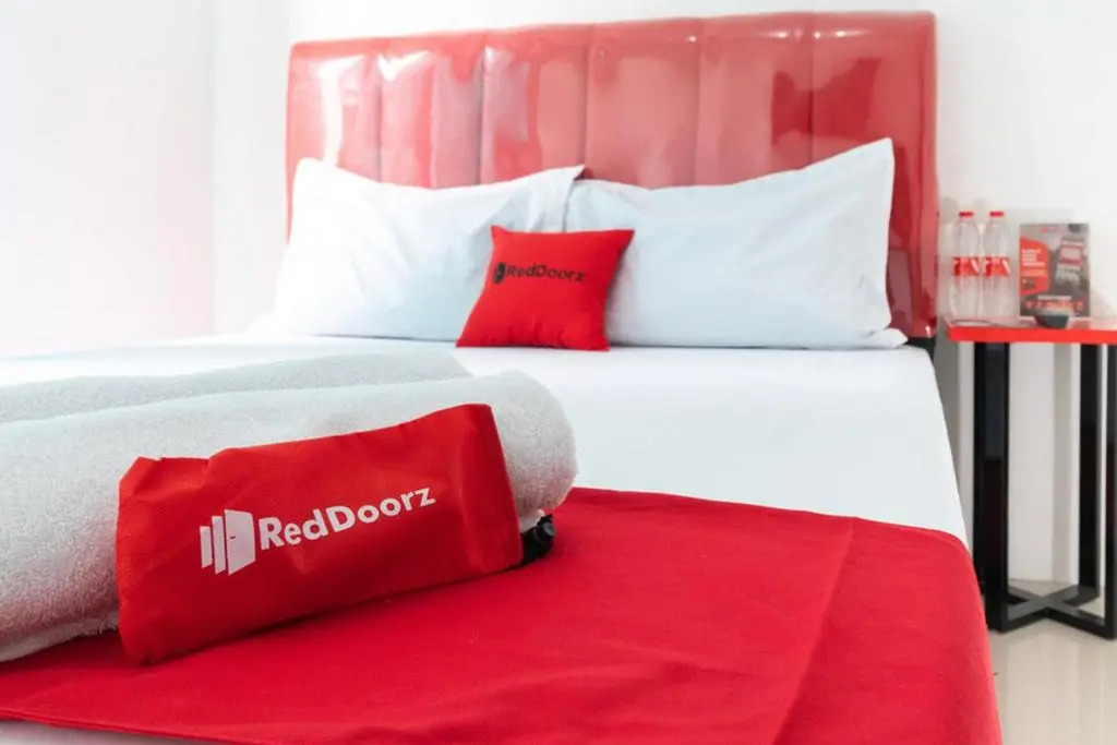 RedDoorz @ Jalan Dr Mansyur Medan 2