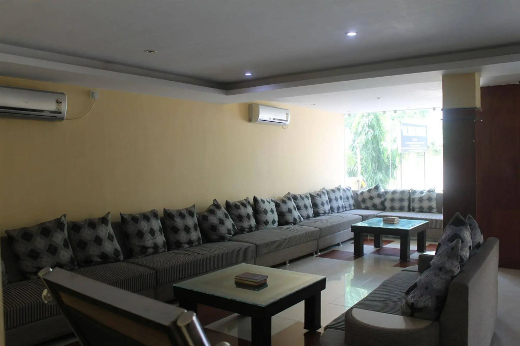 Hotel Tathagat International