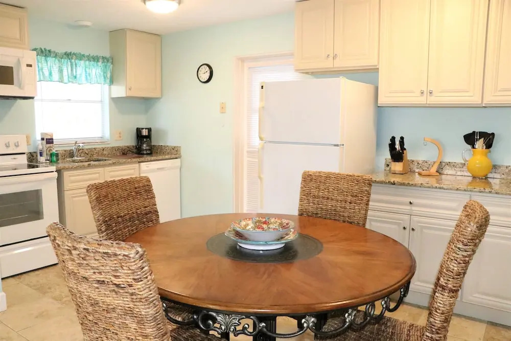 311 Canal - Awesome Village 2 Bedrooms 2 Bathrooms Condo