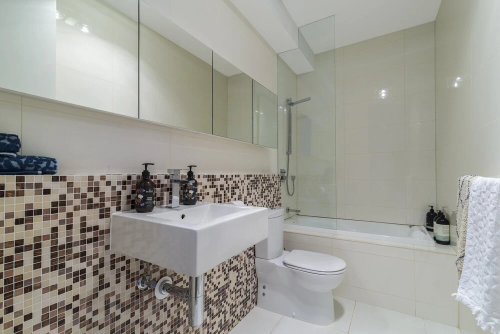 Convenience and Comfort in Carnegie