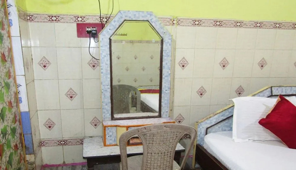 Goroomgo Neelachal Lodge Puri