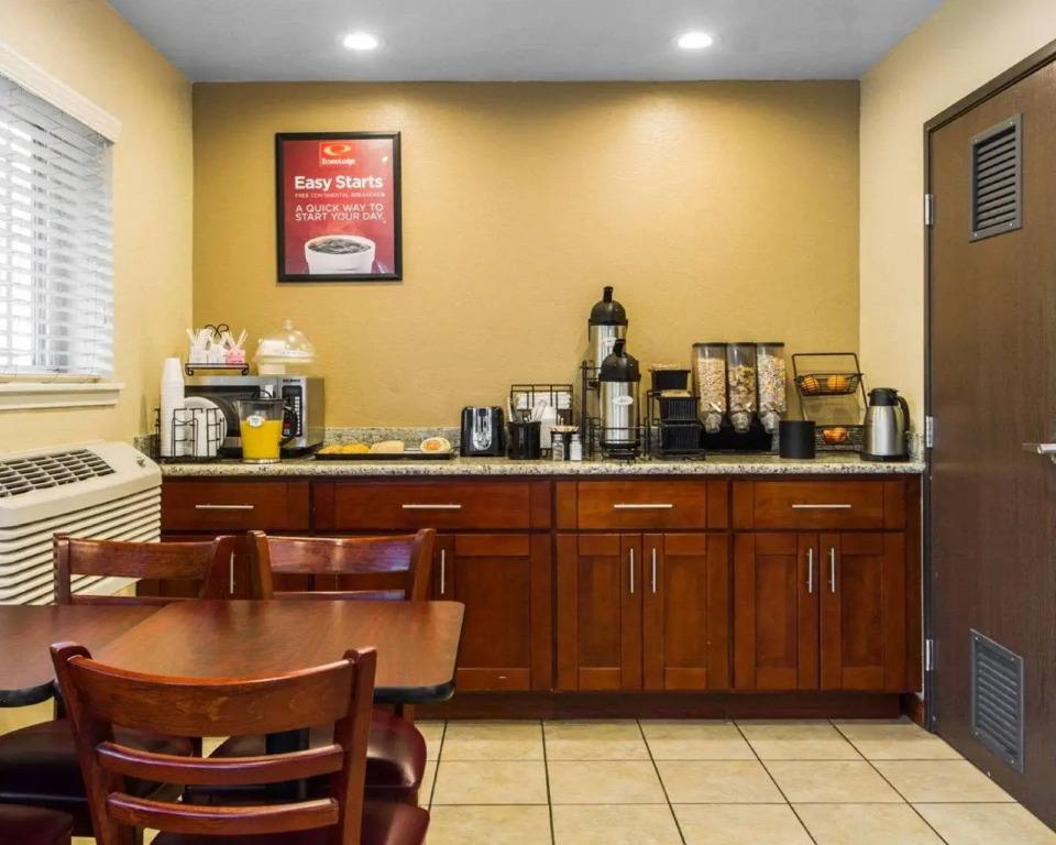Econo Lodge Sacramento Convention Center