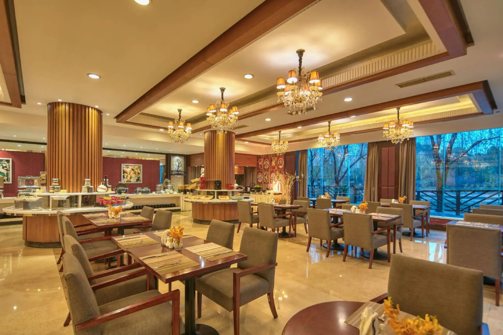 New Century Manju Hotel @SNIEC