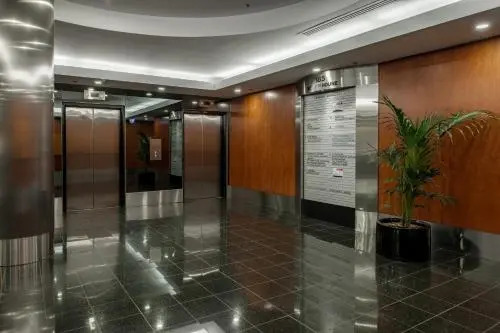 Suite 11 Victoria Square