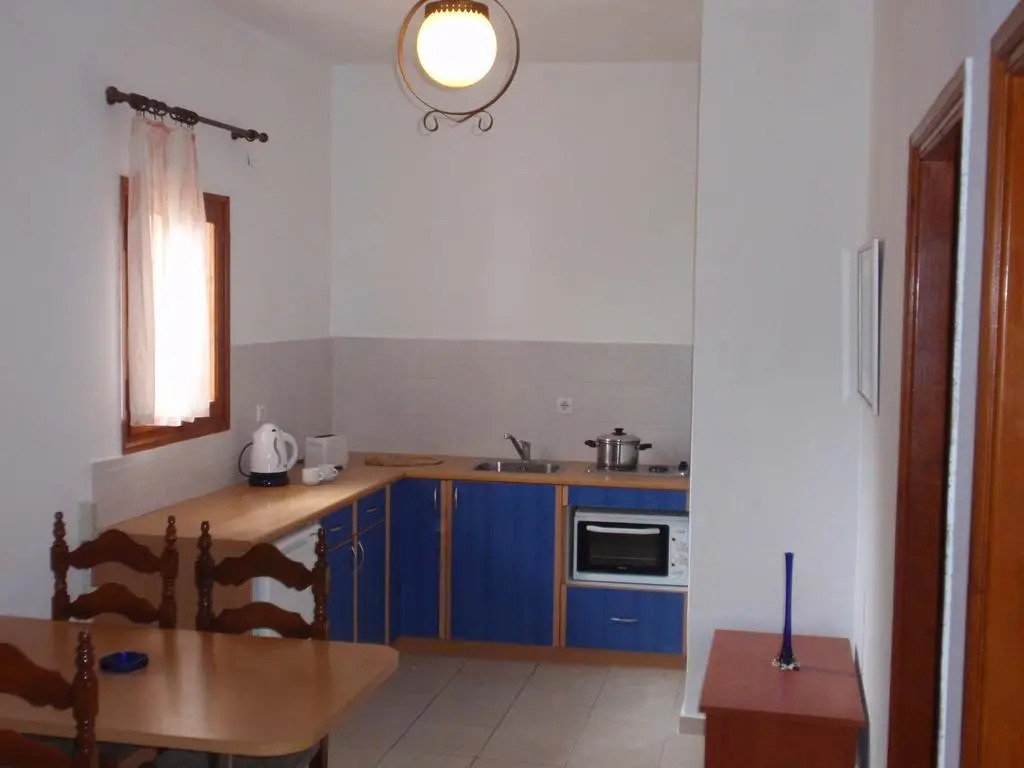 Yianetta Hotel & Suites