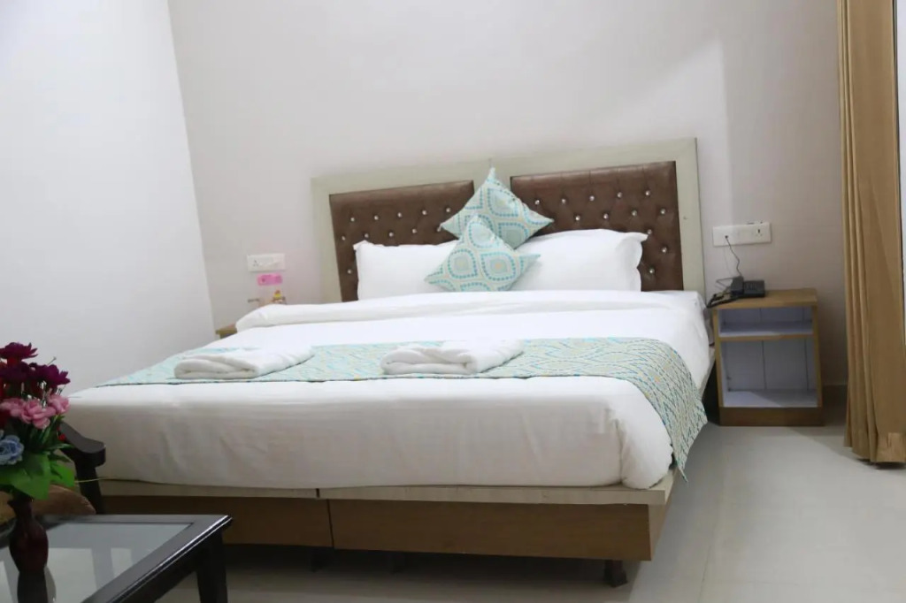 Hotel Yog Tapovan