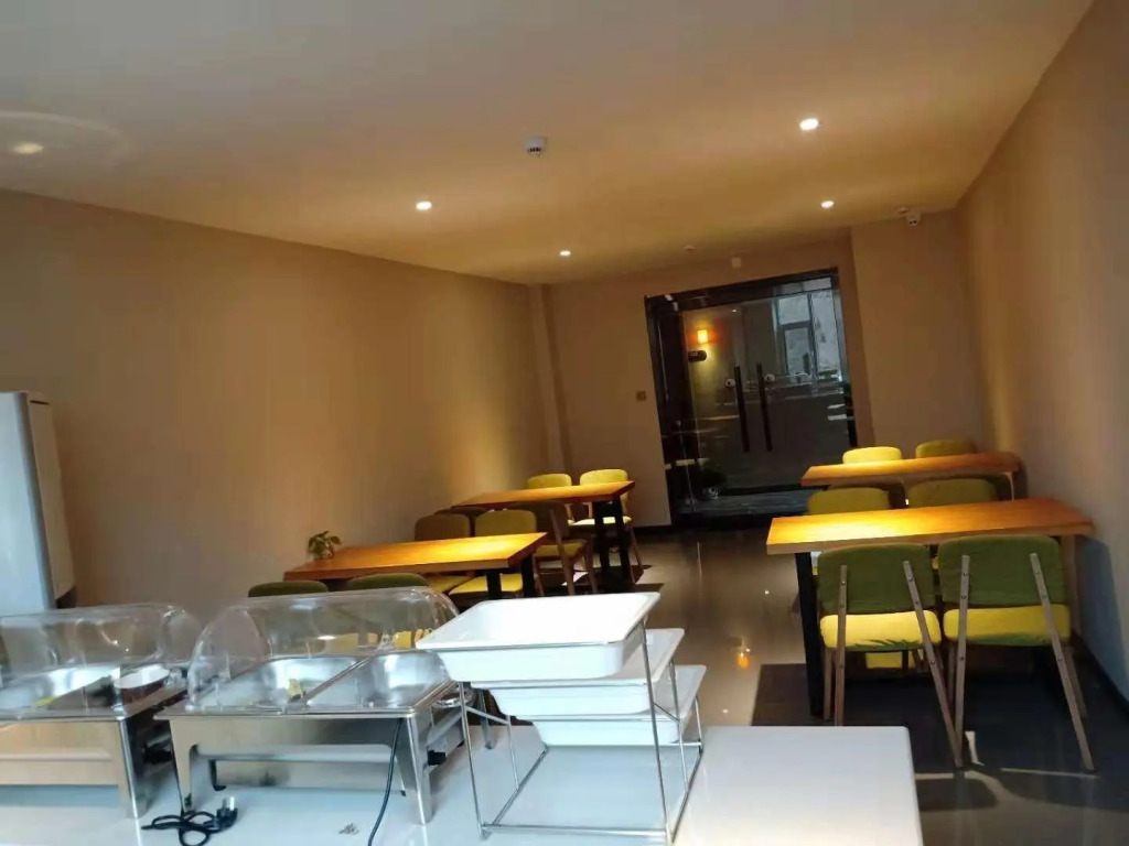 7 Days Premium·Shexian Longshan Street Century Plaza