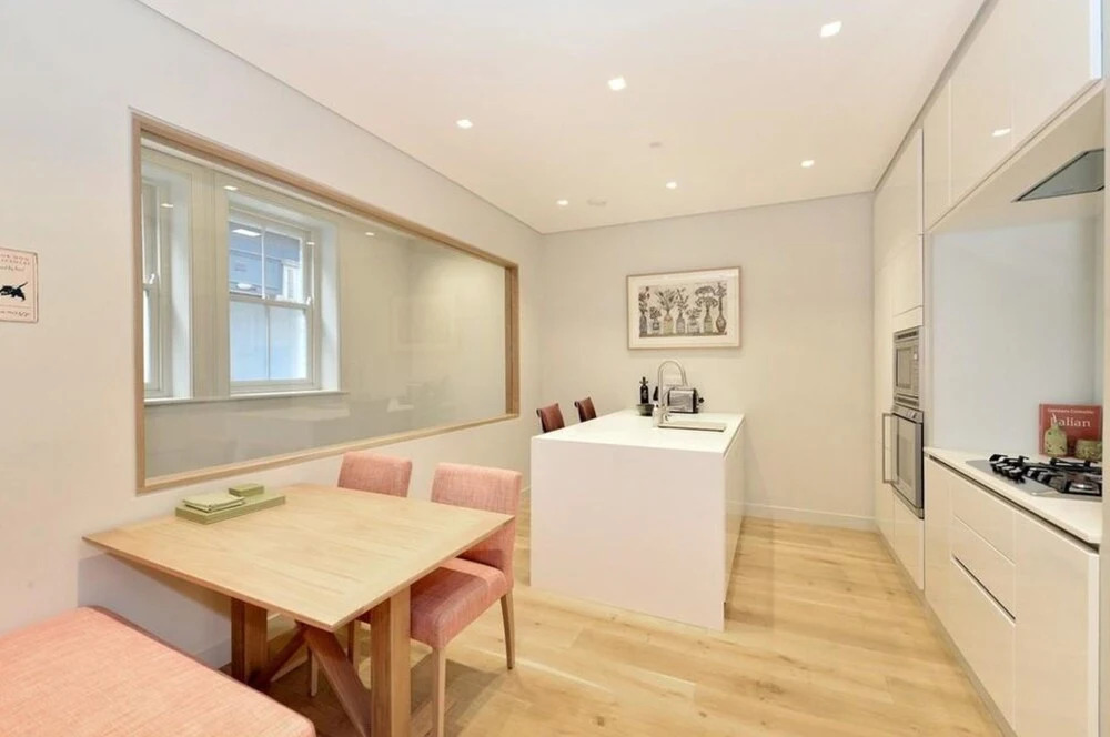 Charming 3-bed House in London