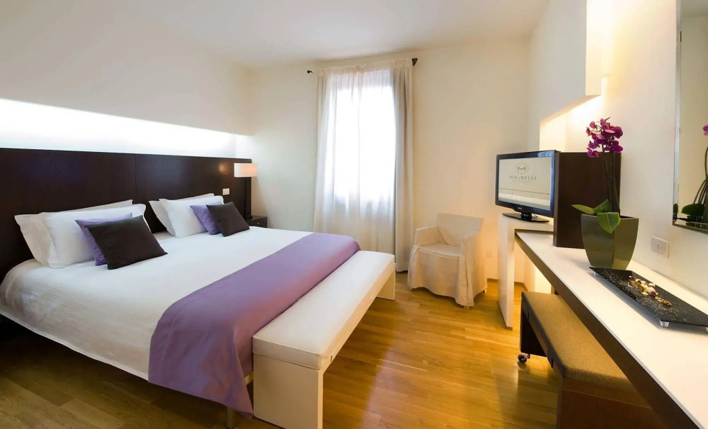 La Reggia Sporting Center Hotel